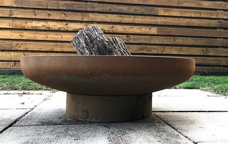Backyard Fire Pit Table